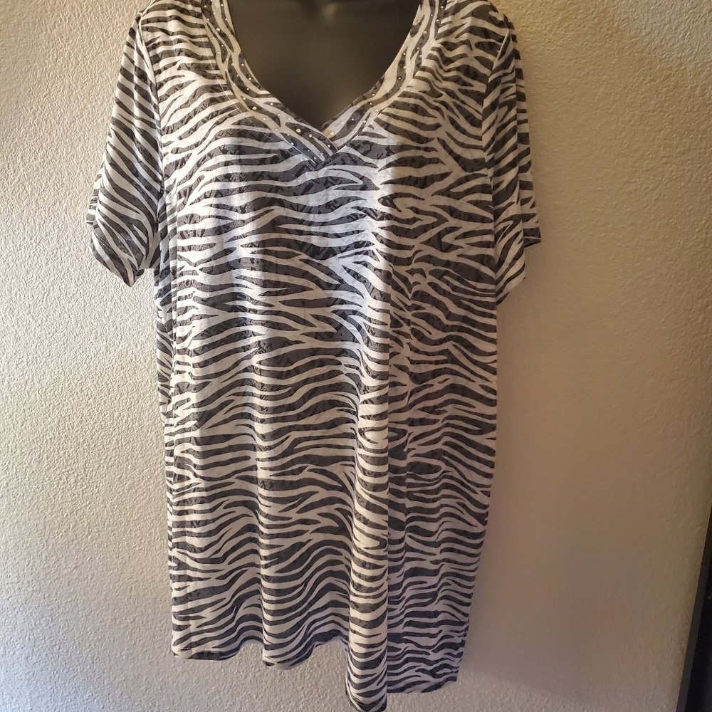 Avenue 22/24 zebra print top